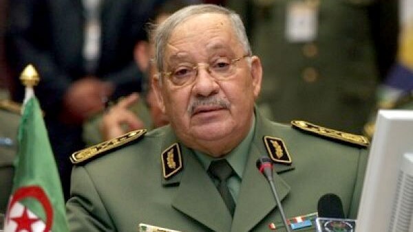 الفريق أحمد قايد صالح، نائب وزير الدفاع الوطني، رئيس أركان الجيش الوطني الشعبي أرشيفية