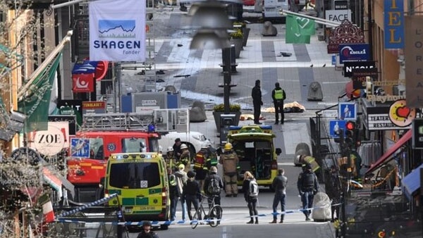 وقع الحادث في أحد الشوارع الرئيسية في وسط ستوكهولم