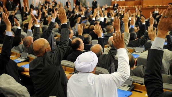 الطيب لوح: ضرورة مراجعة مسألة الحصانة البرلمانية