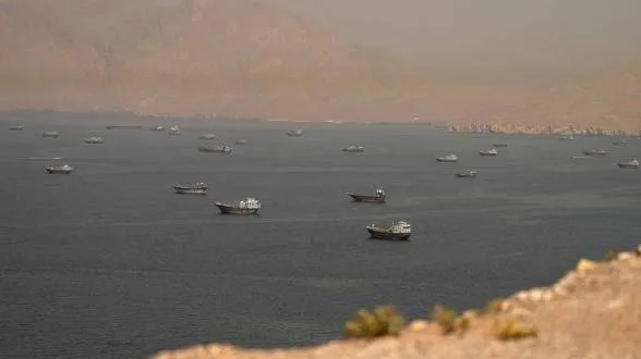 طهران تؤكد استمرار إغلاق مضيق هرمز حتى تنفيذ واشنطن التزاماتها